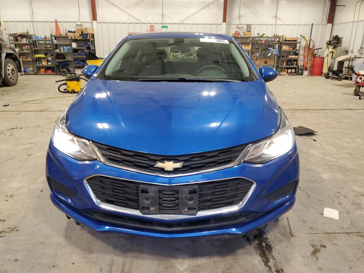 2017 Chevrolet Cruze - Image 5