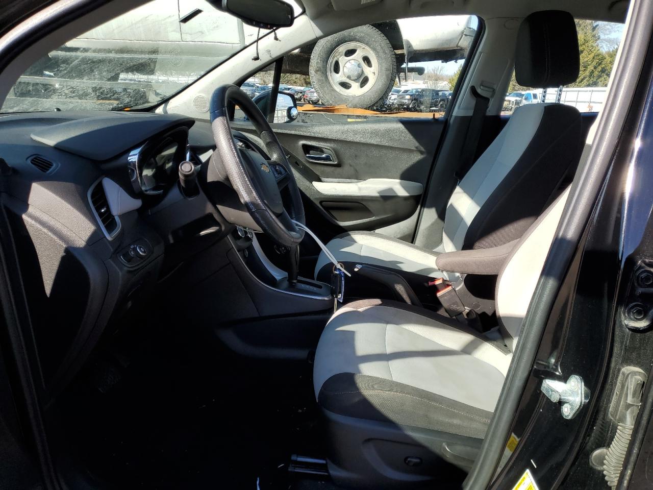 2017 Chevrolet Trax - Image 7