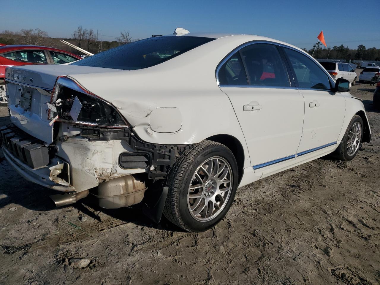 2016 Volvo S80 - Image 3