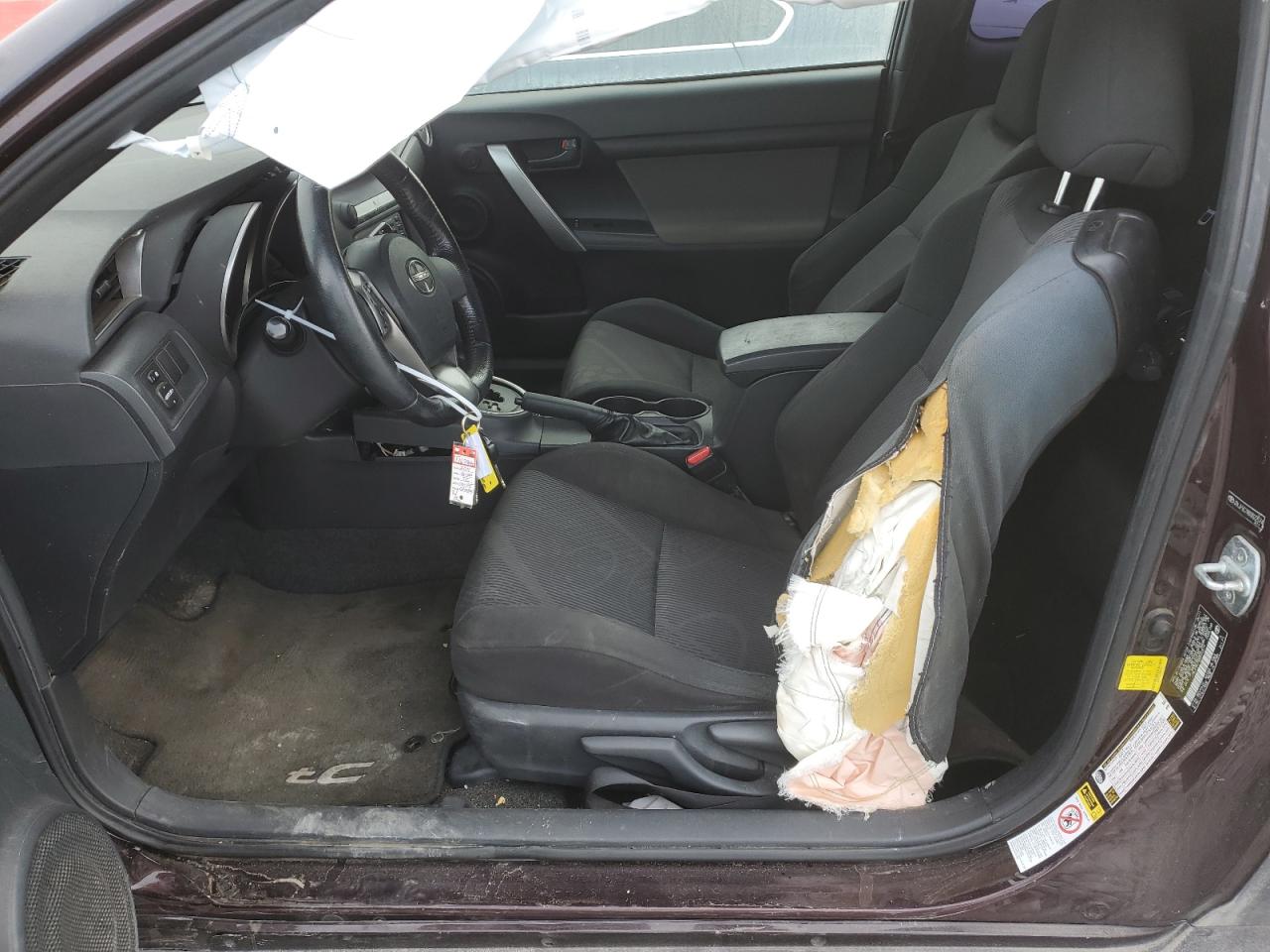 2011 Scion tC - Image 7