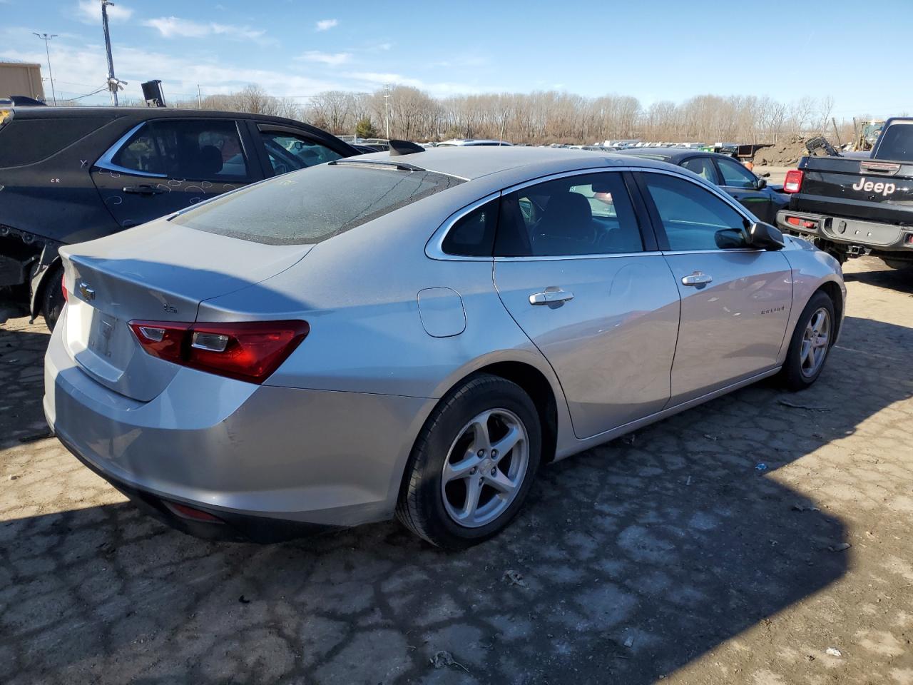 2016 Chevrolet Malibu - Image 3