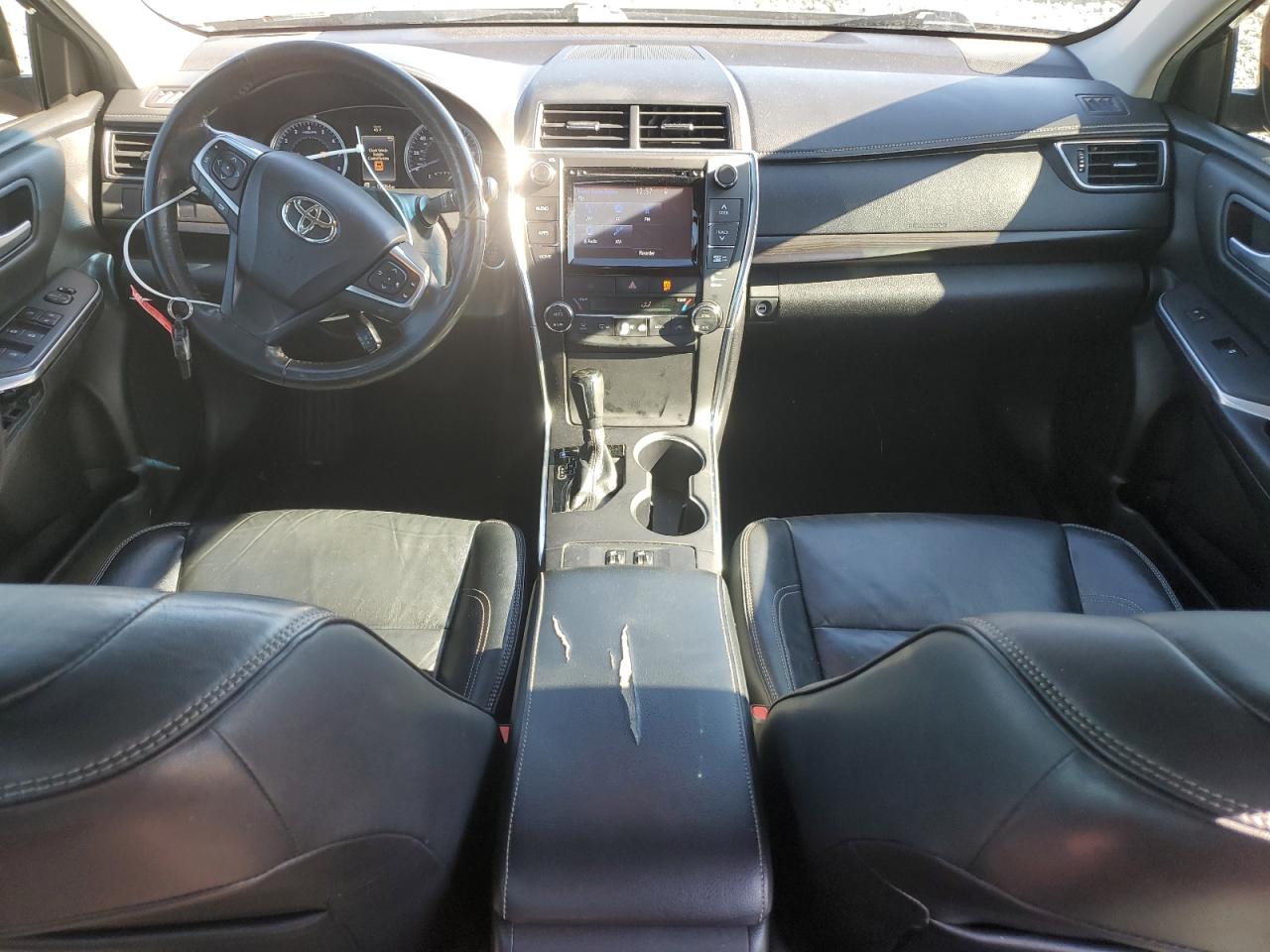 2015 Toyota Camry - Image 8