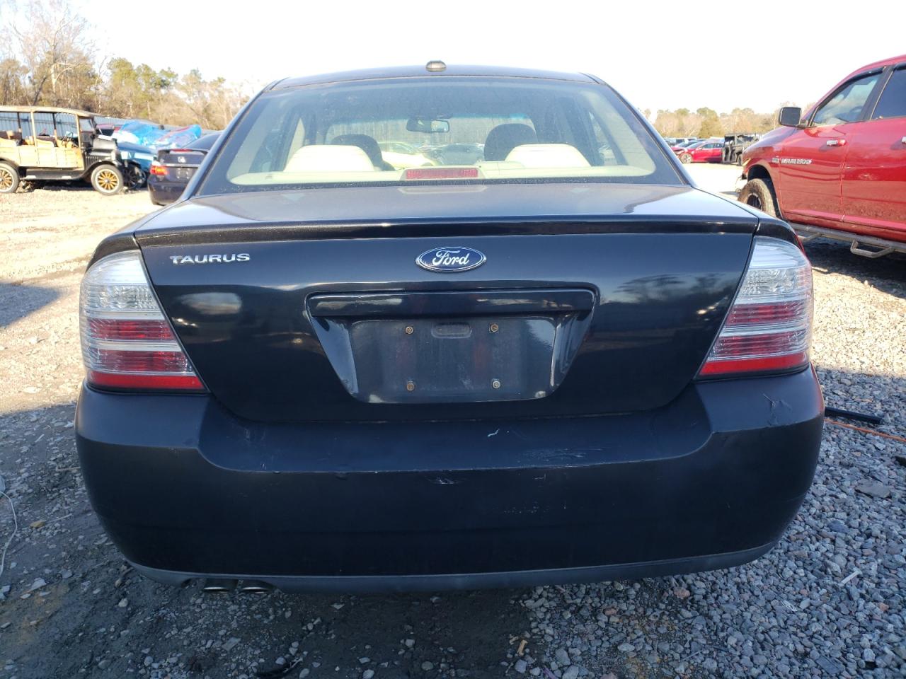 2009 Ford Taurus - Image 6