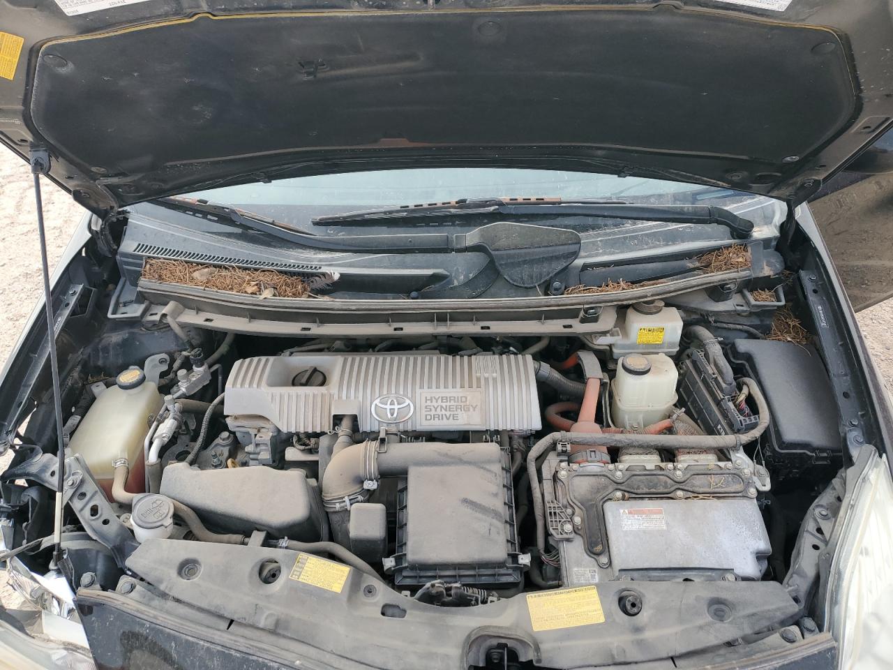 2012 Toyota Prius - Image 11