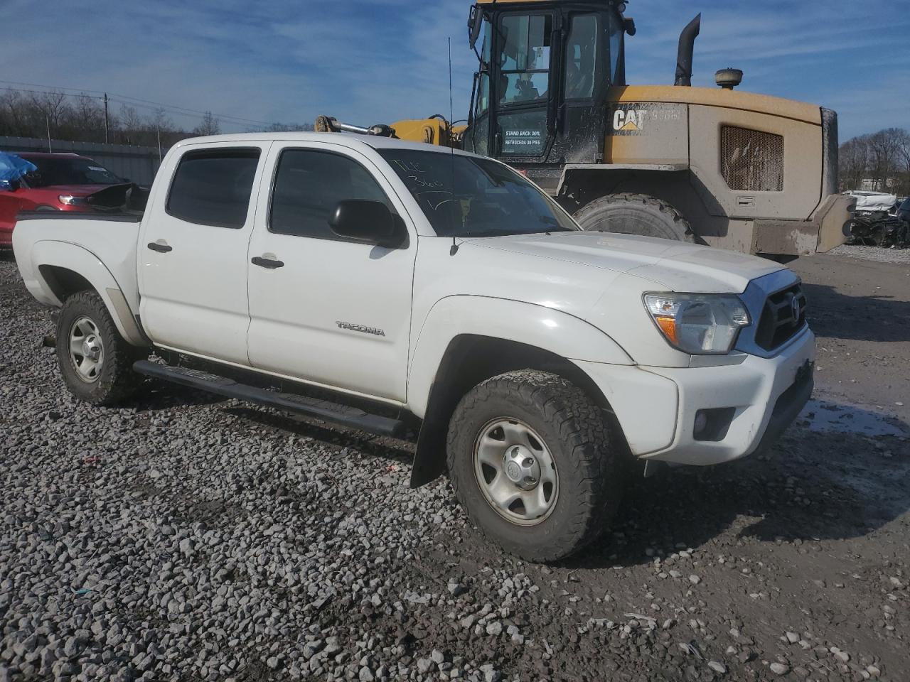 2015 Toyota Tacoma - Image 4