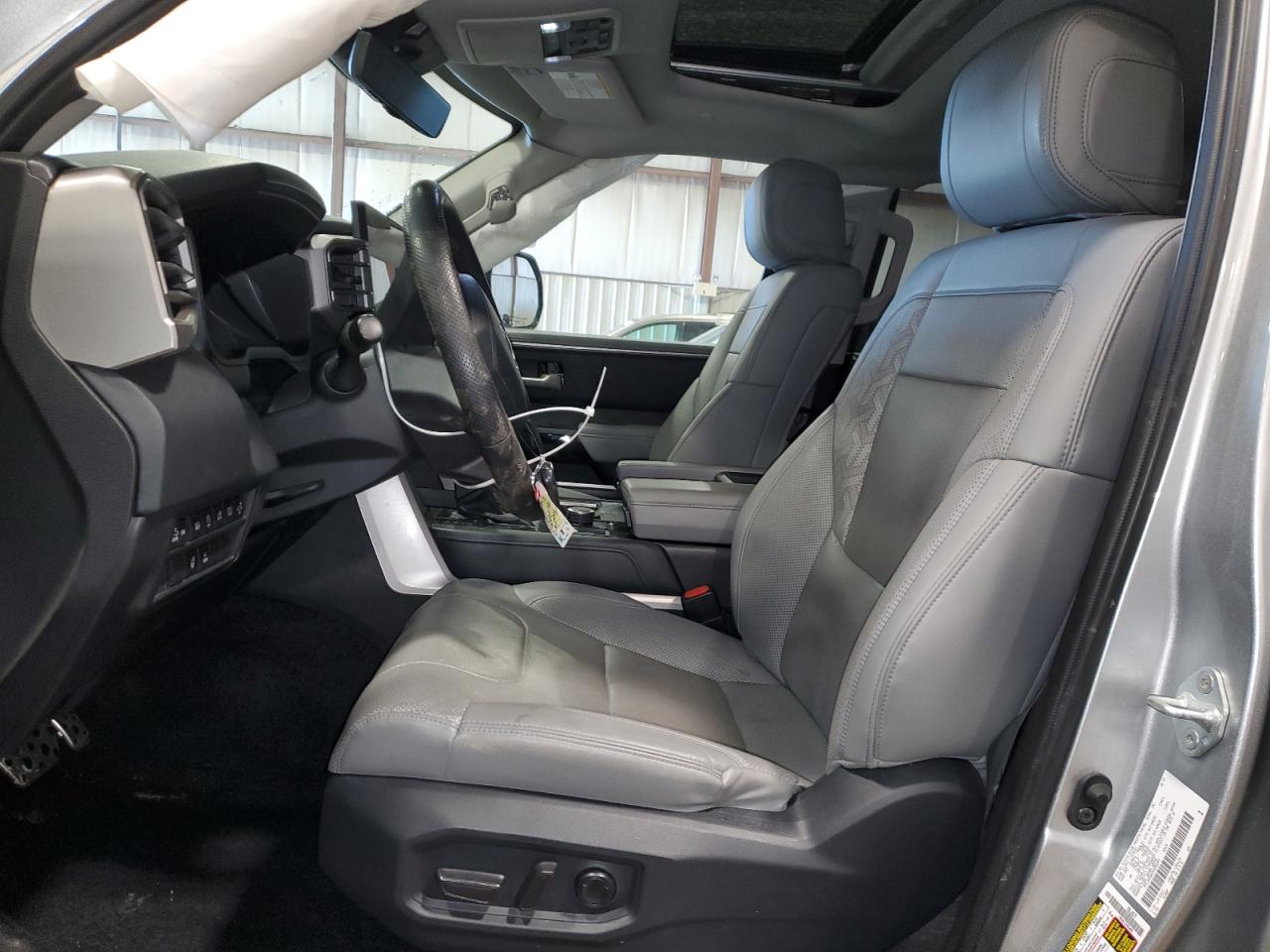 2022 Toyota Tundra - Image 7