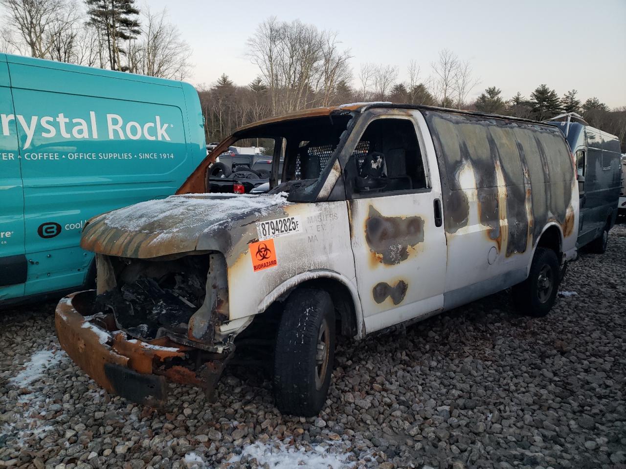 2005 Chevrolet Express G1500 للبيع في West Warren، MA - Burn - Engine