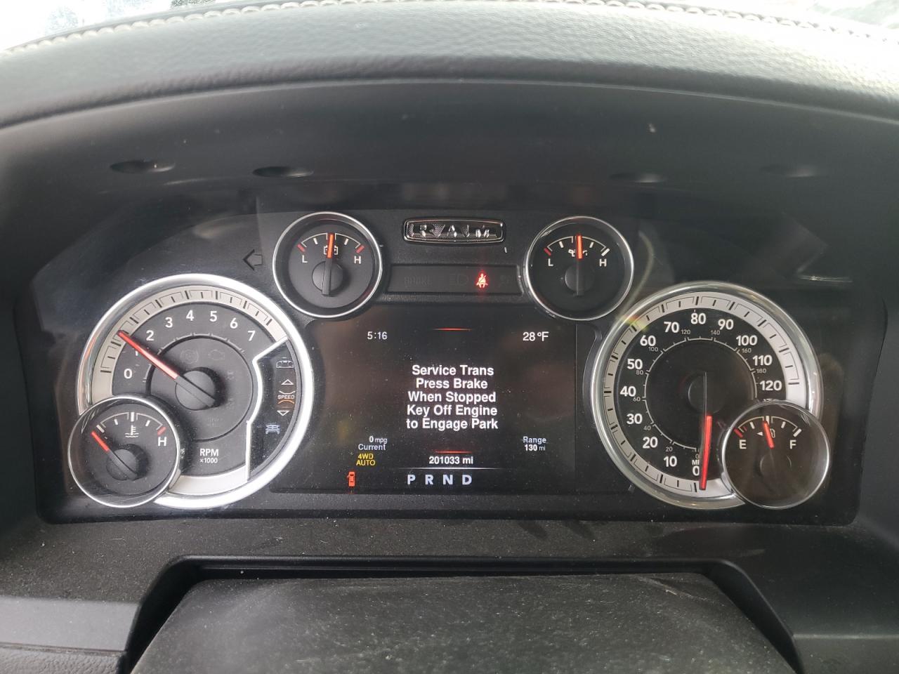 2016 RAM 1500 - Image 9