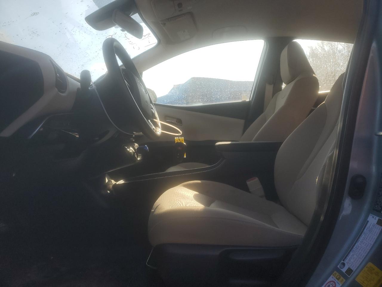 2019 Toyota Prius - Image 7