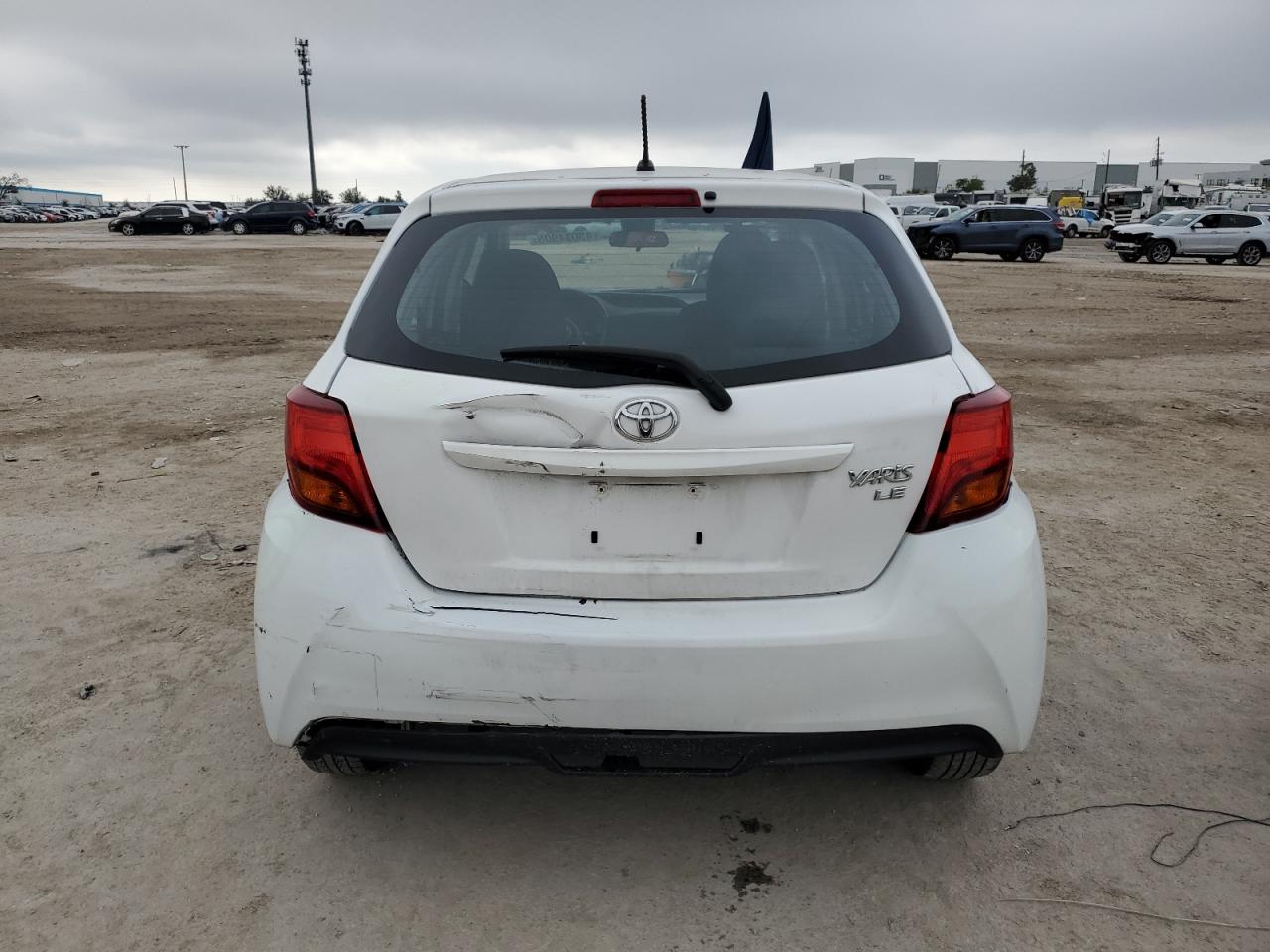 2017 Toyota Yaris - Image 6
