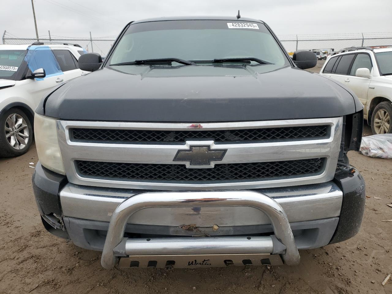 2011 Chevrolet Silverado - Image 5