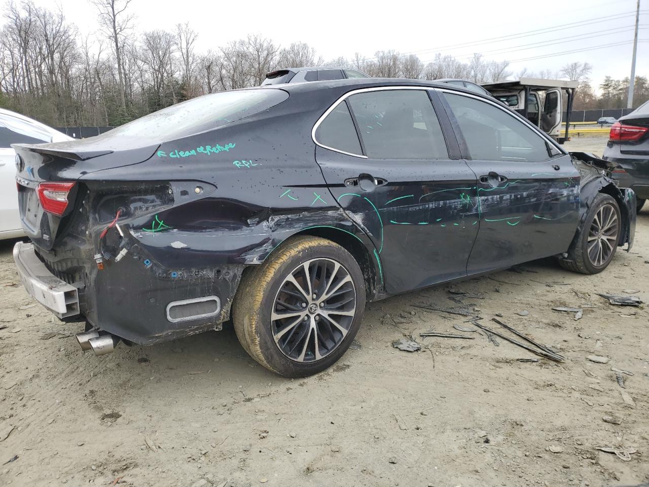 2018 Toyota Camry - Image 3