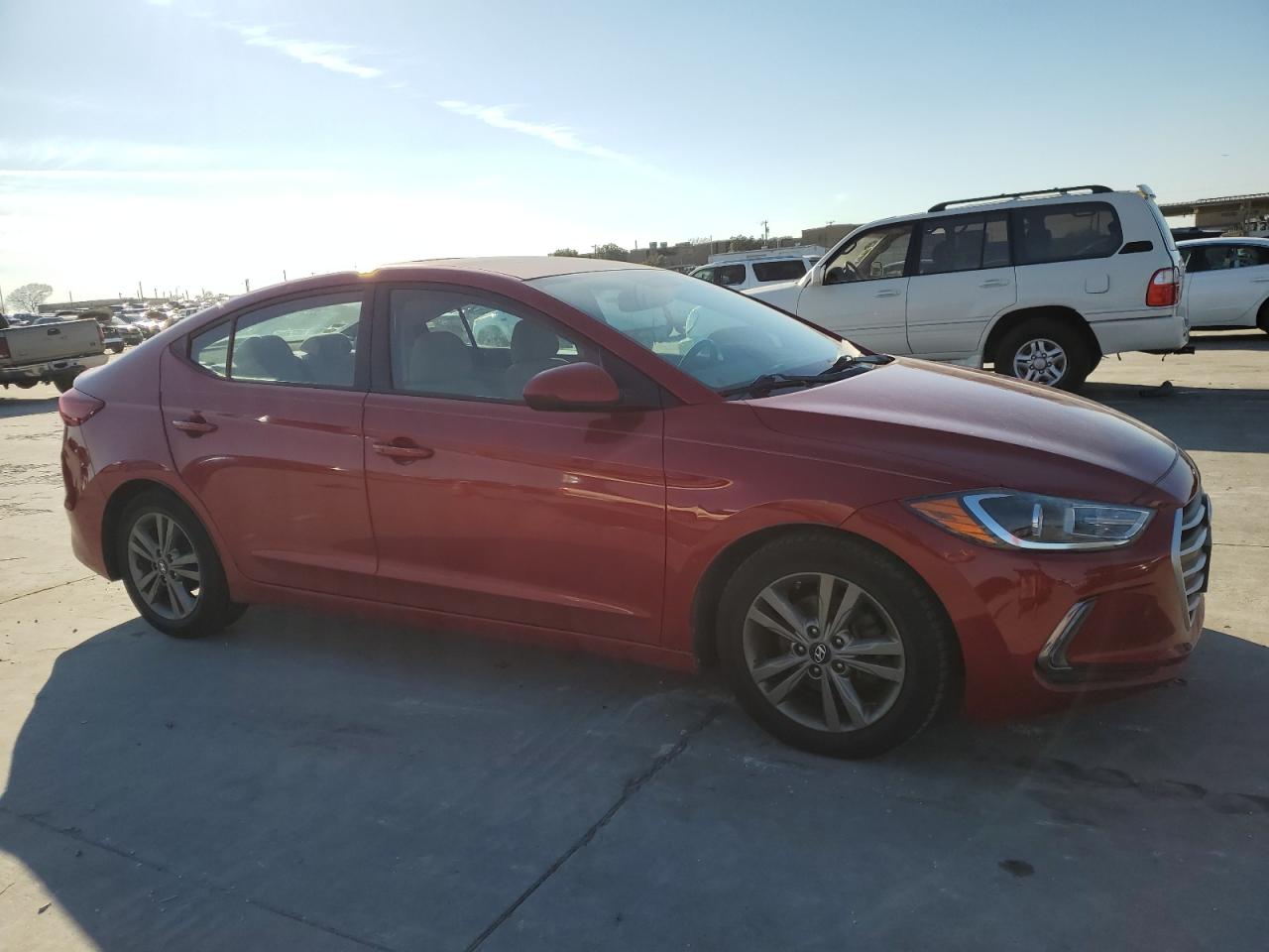 VIN 5NPD84LF5HH196808 2017 HYUNDAI ELANTRA no.4