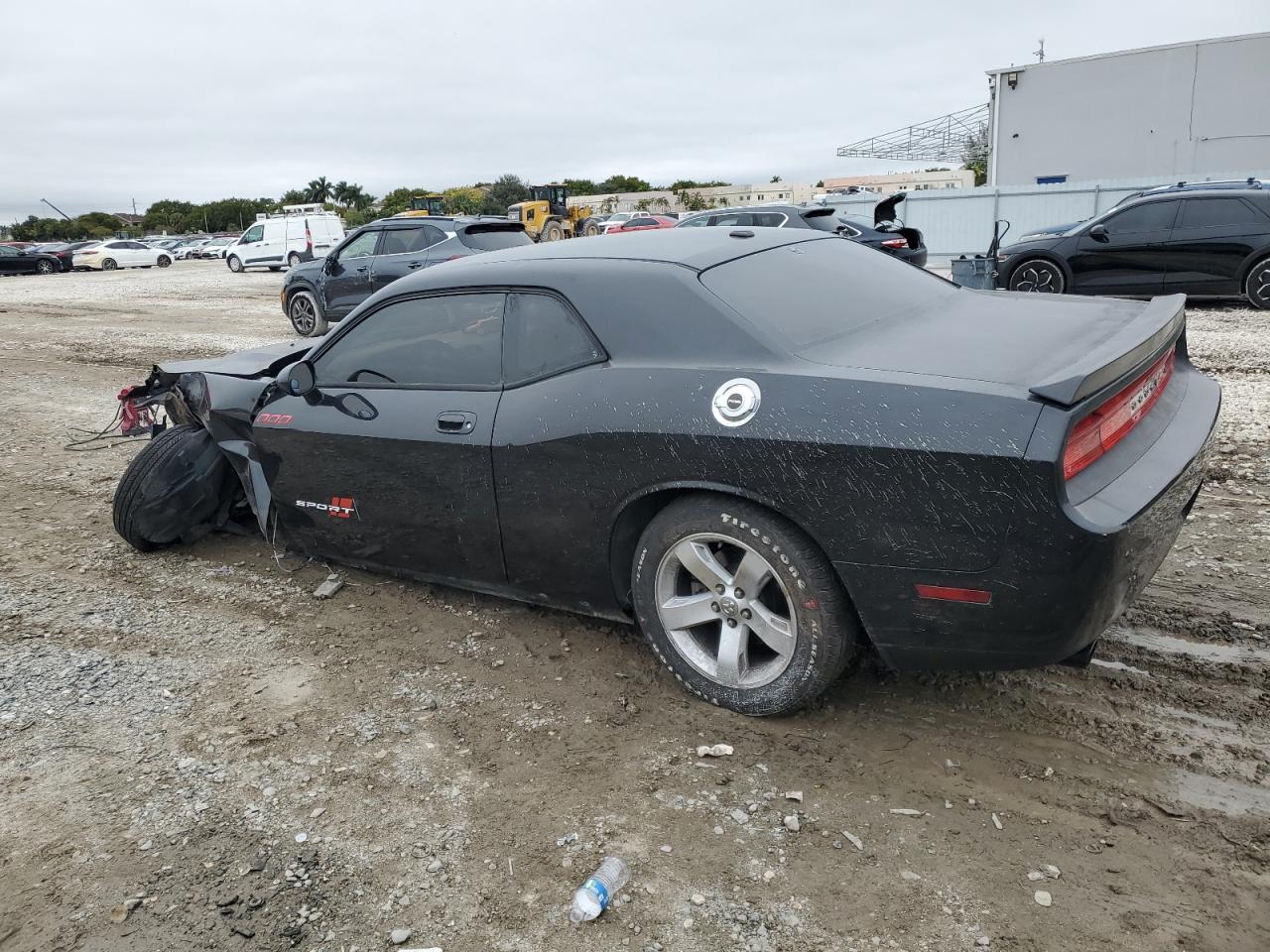 2010 Dodge Challenger - Image 2