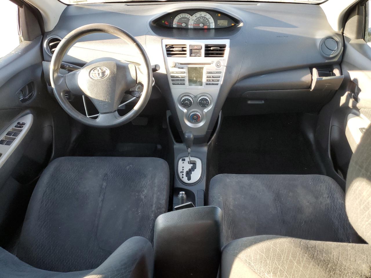 2008 Toyota Yaris - Image 8