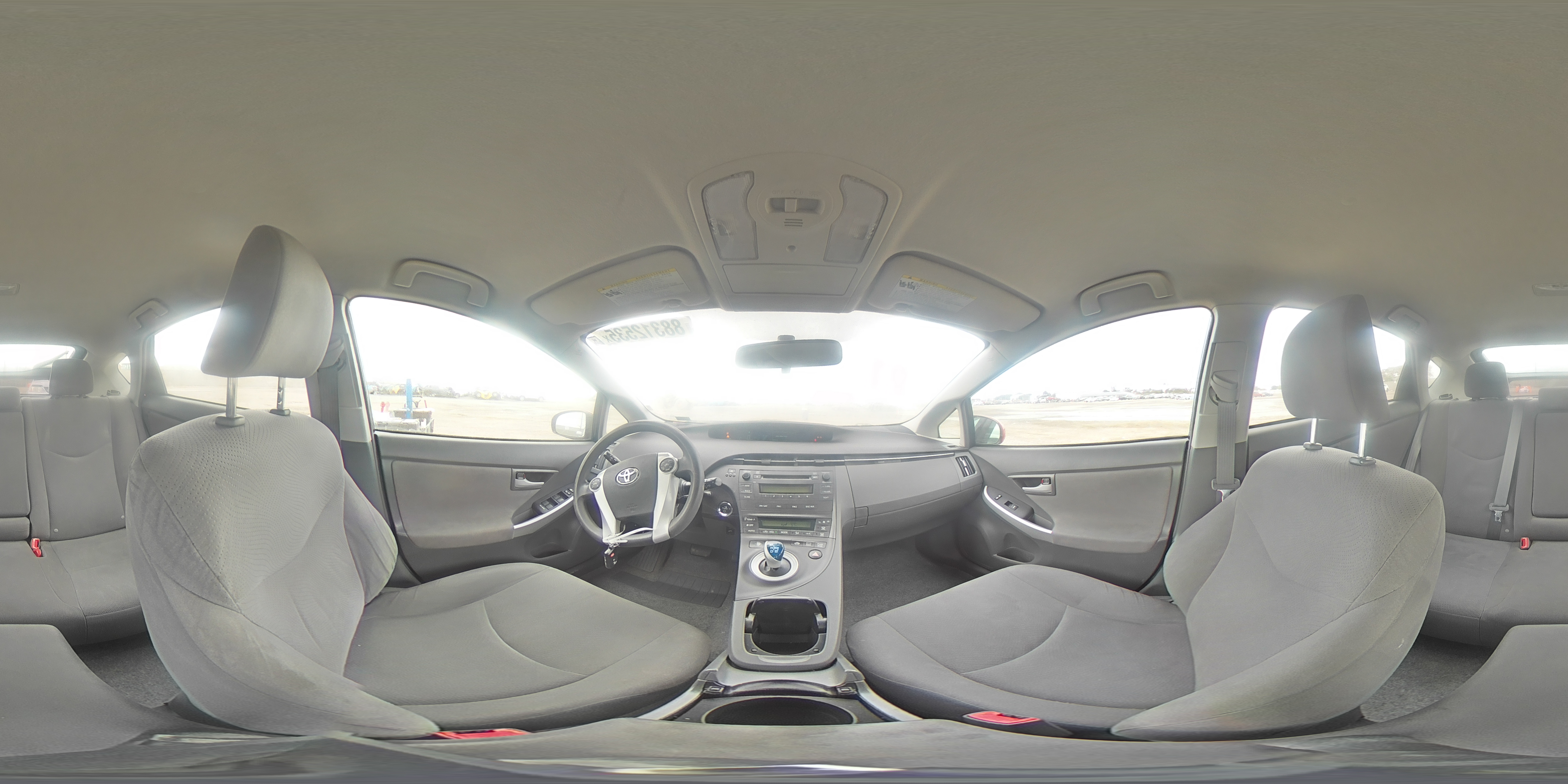 2010 Toyota Prius - Image 13