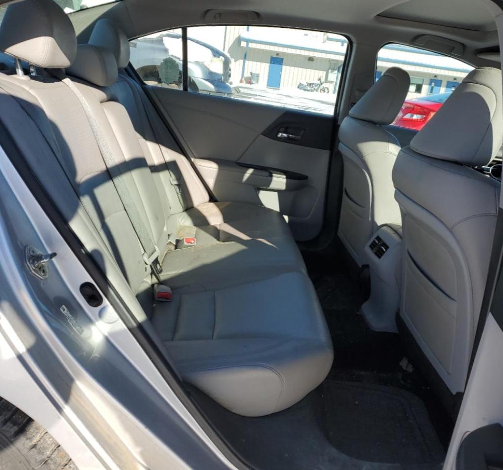 2014 Honda Accord - Image 10