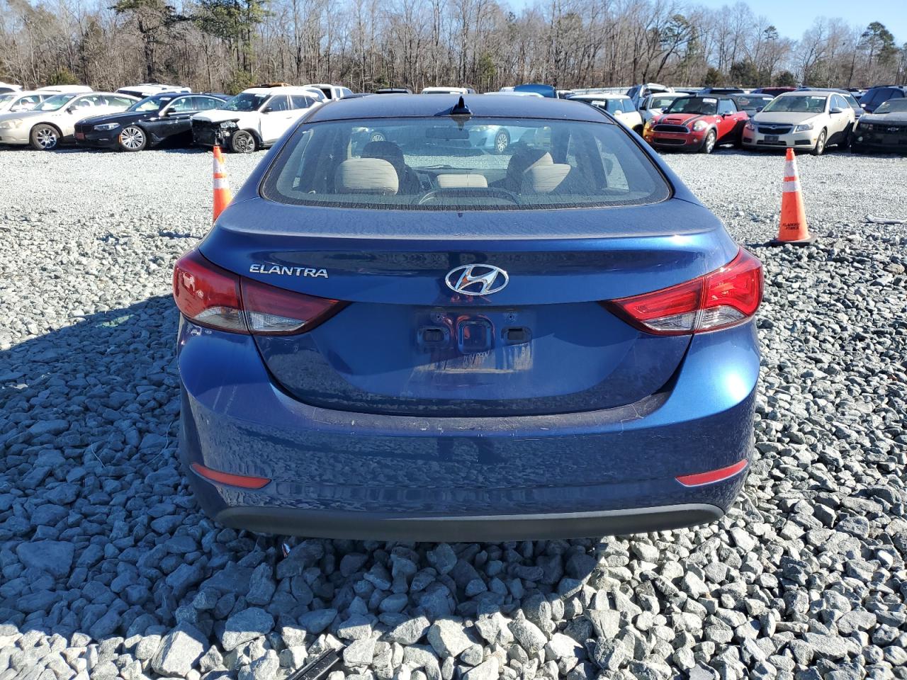 2016 Hyundai Elantra - Image 6