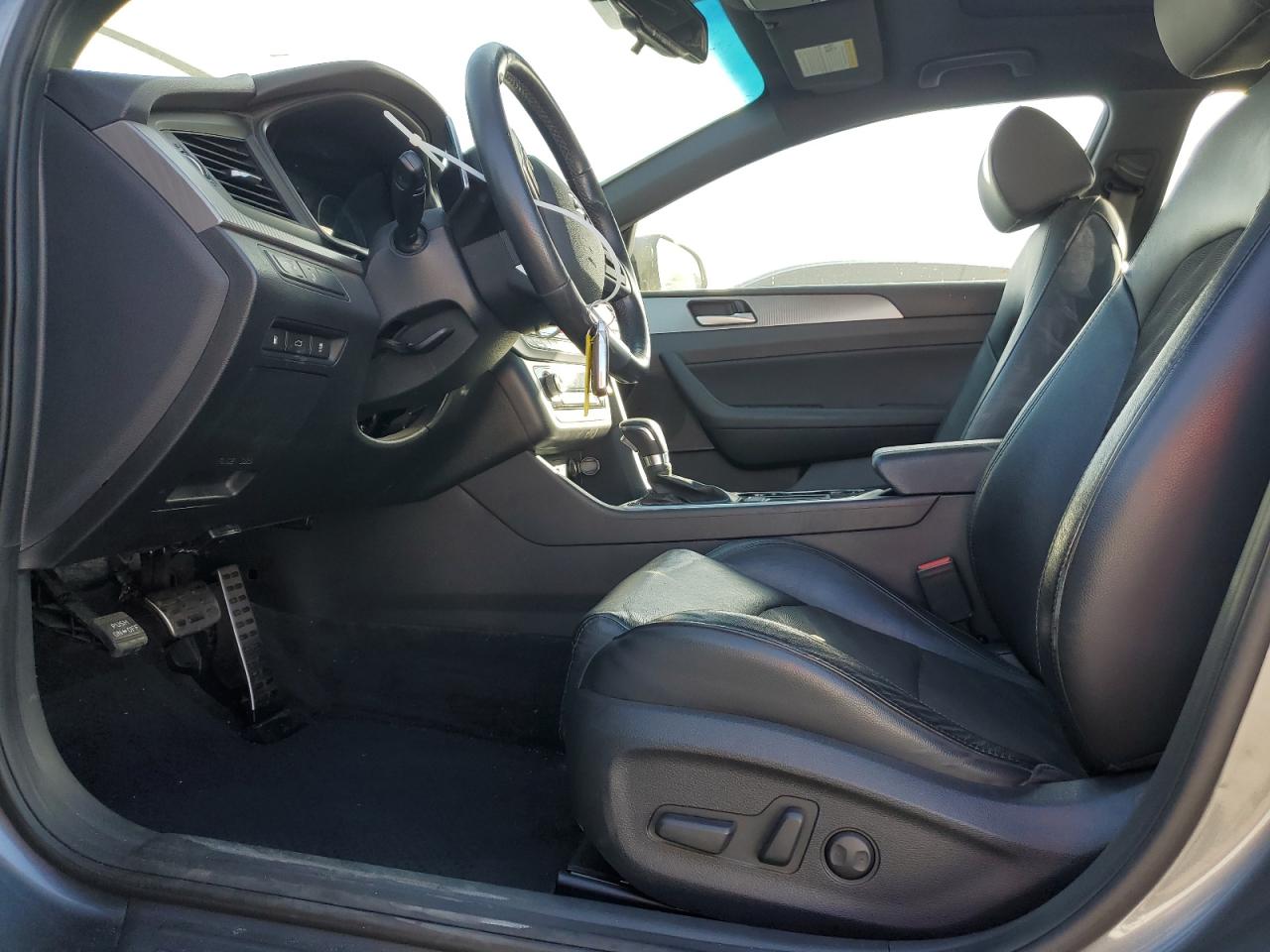 2019 Hyundai Sonata - Image 7