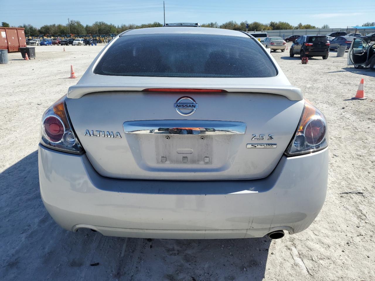 2011 Nissan Altima - Image 6