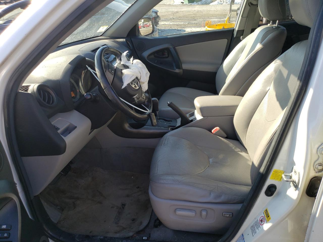 2011 Toyota RAV 4 - Image 7