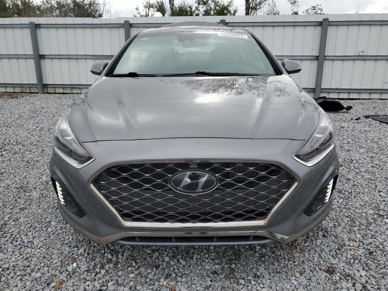 2018 Hyundai Sonata - Image 5