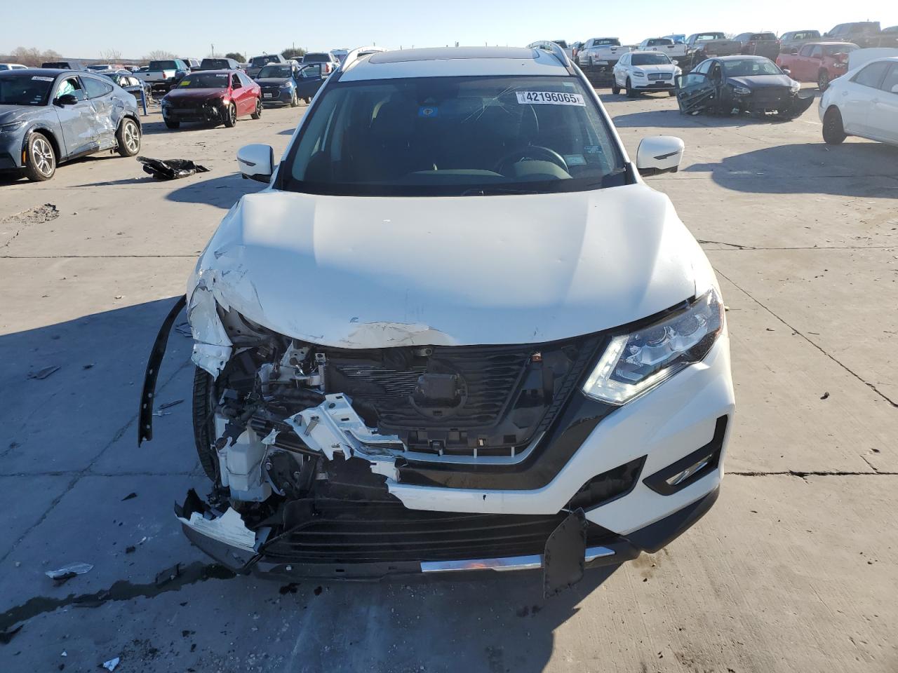 2018 Nissan Rogue - Image 5