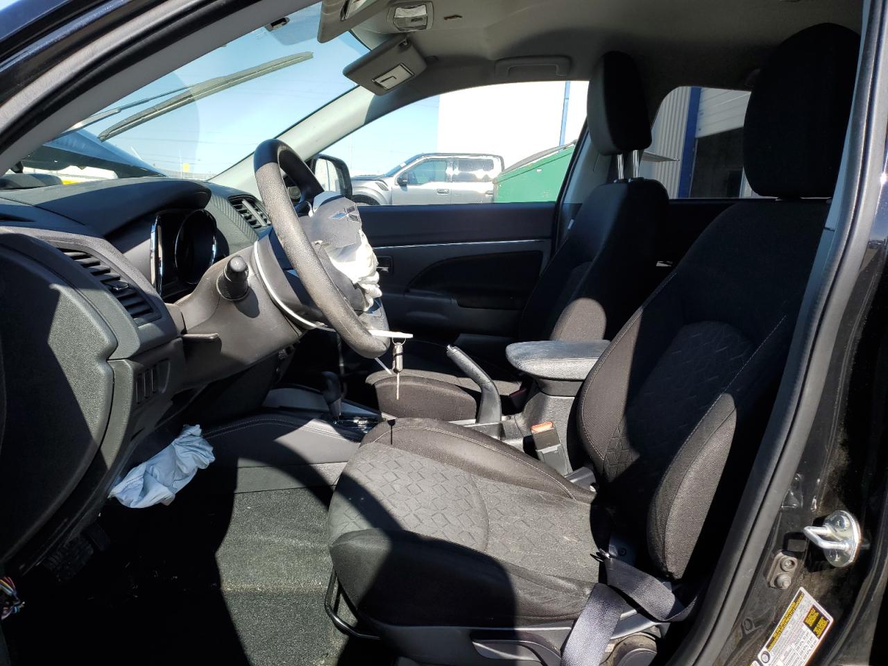 2020 Mitsubishi Outlander - Image 7