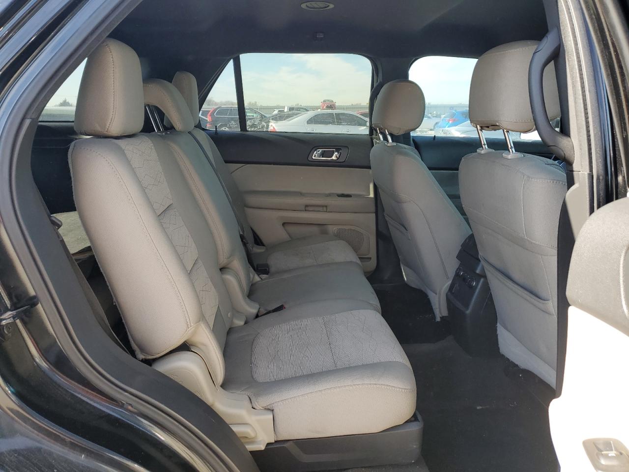2014 Ford Explorer - Image 11