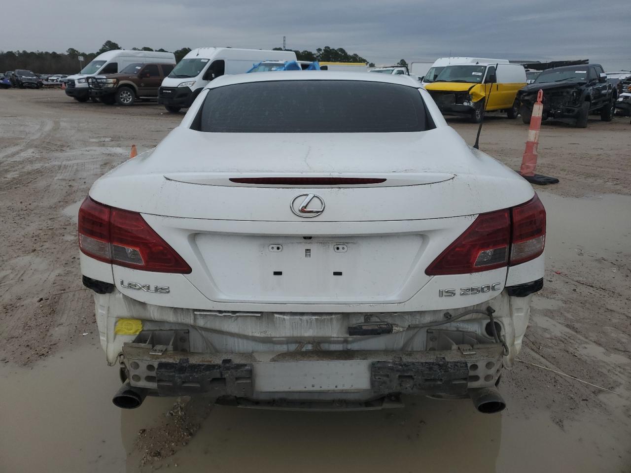 2010 Lexus IS - Image 8