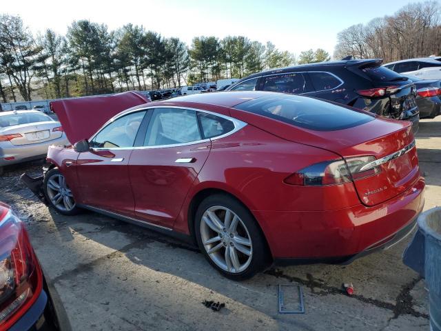  TESLA MODEL S 2015 Красный