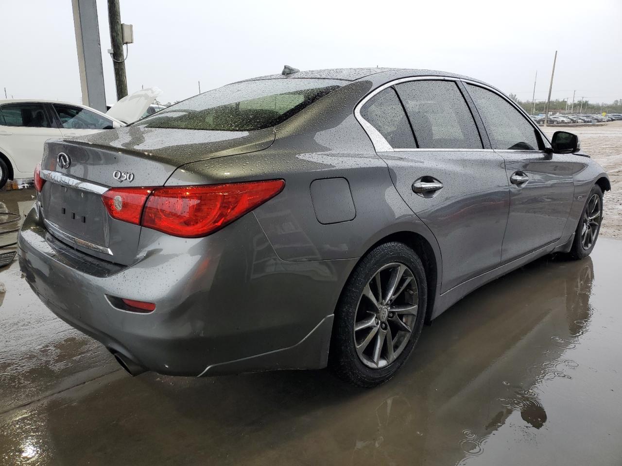 2017 Infiniti Q50 - Image 3