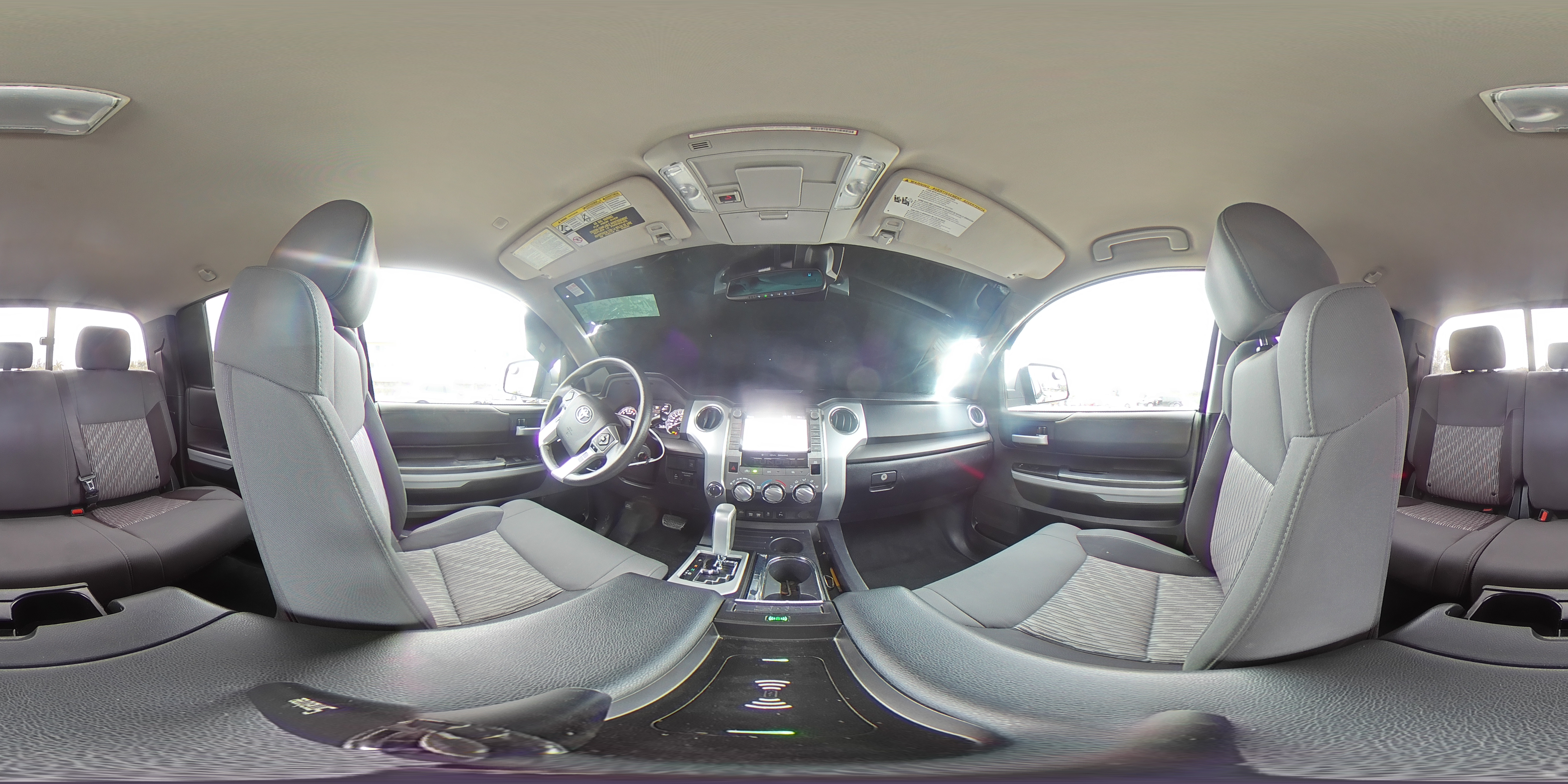 2021 Toyota Tundra - Image 12