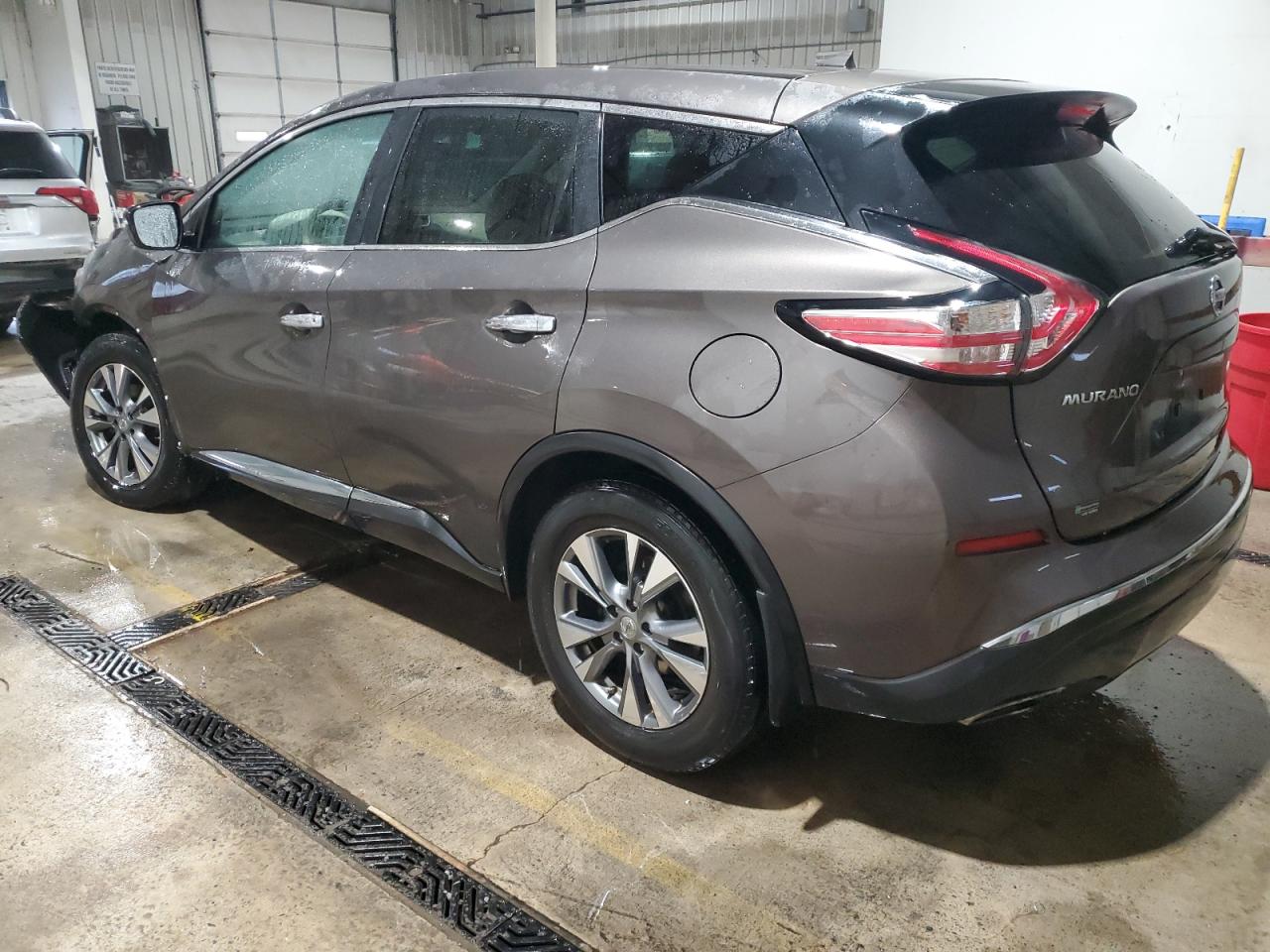 2015 Nissan Murano - Image 2