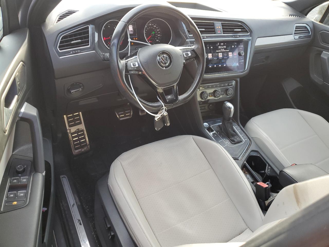 2020 Volkswagen Tiguan - Image 8