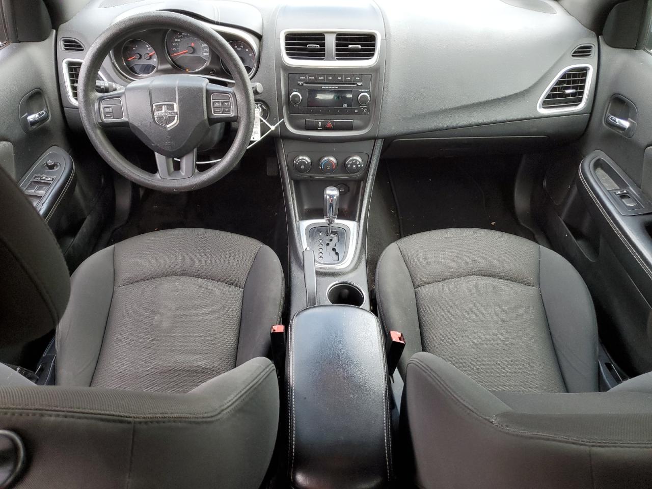 2012 Dodge Avenger - Image 8
