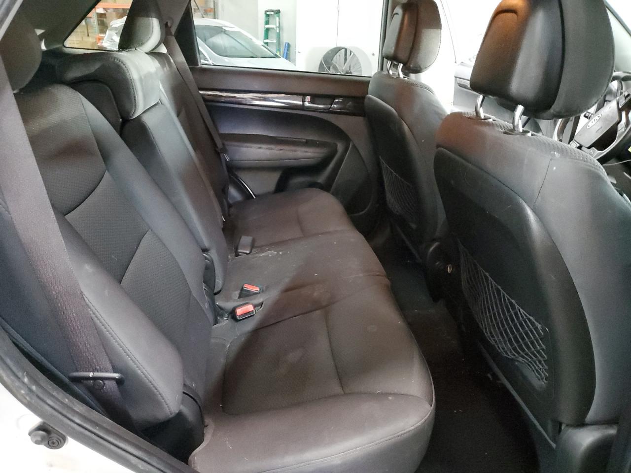 2011 Kia Sorento - Image 11