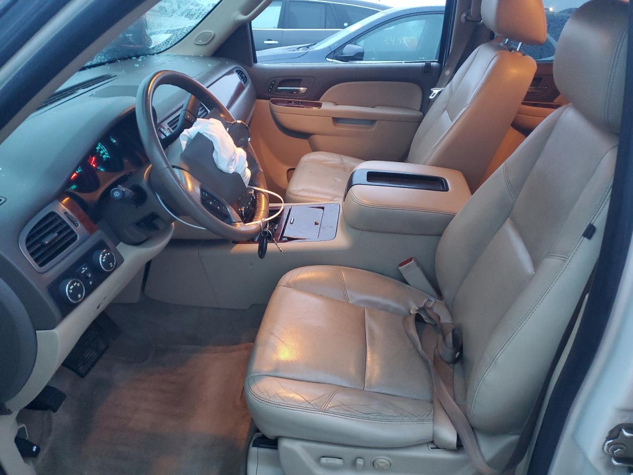 2012 Chevrolet Tahoe - Image 7