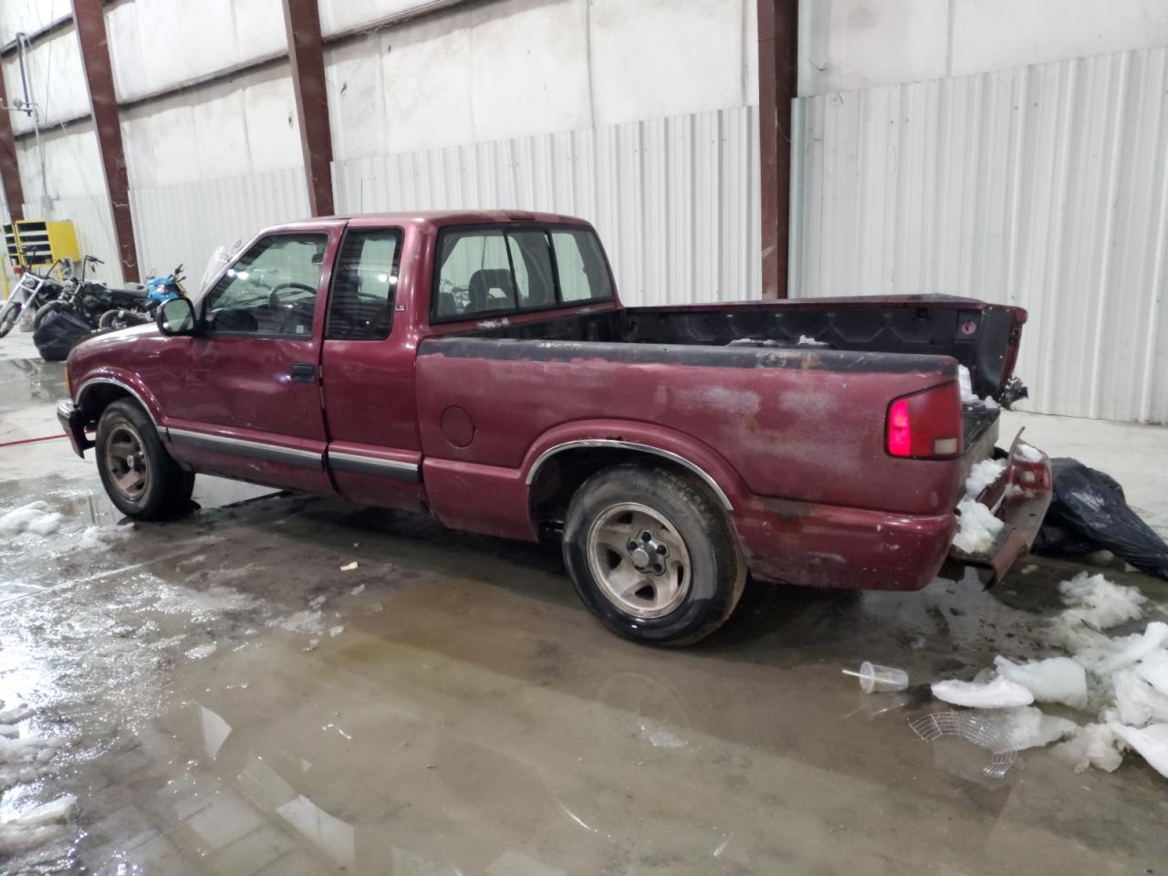 1996 Chevrolet S-10 Pickup - Image 2