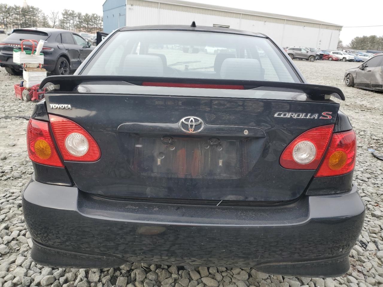 2004 Toyota Corolla - Image 6