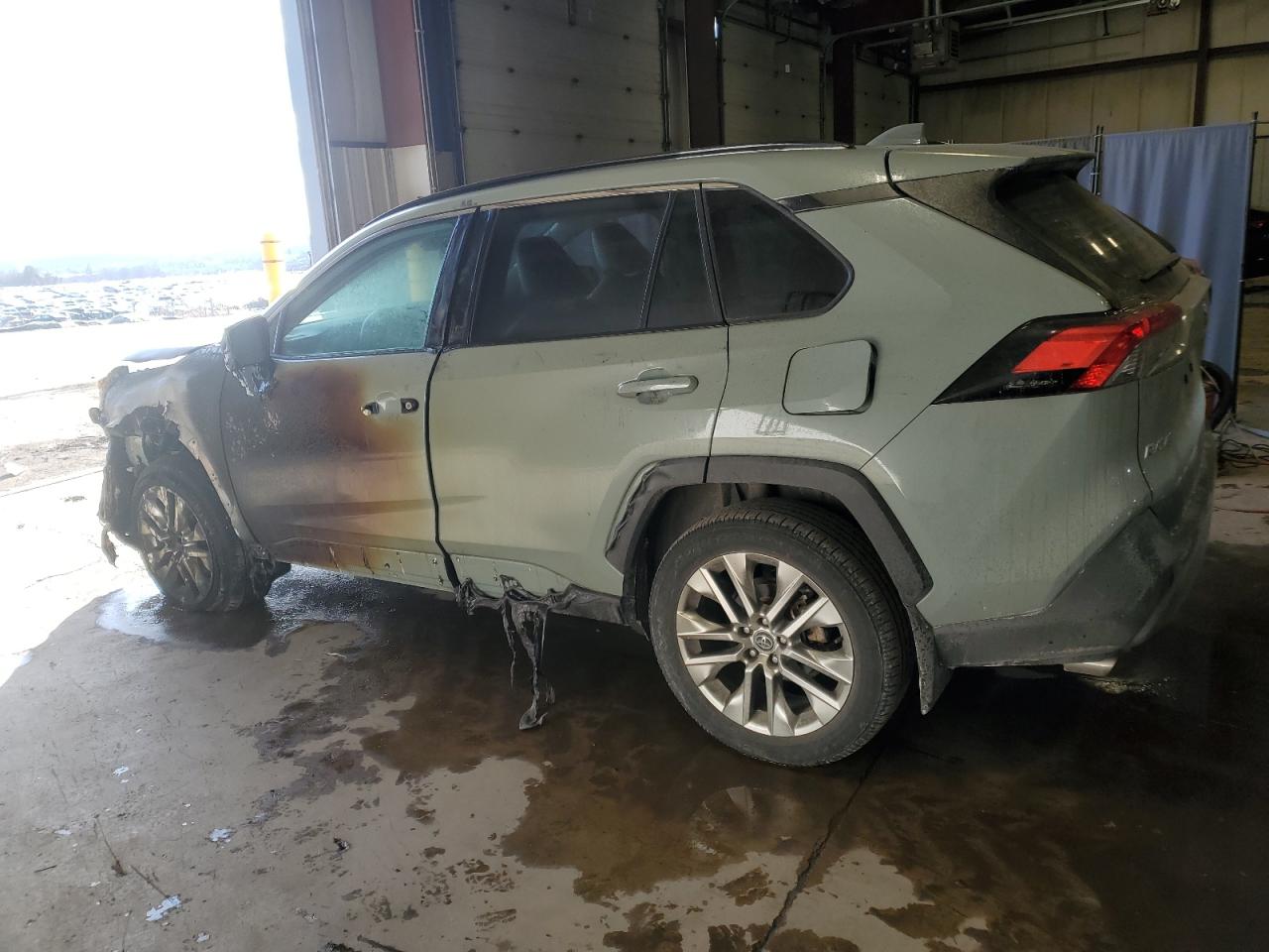 2020 Toyota RAV 4 - Image 2