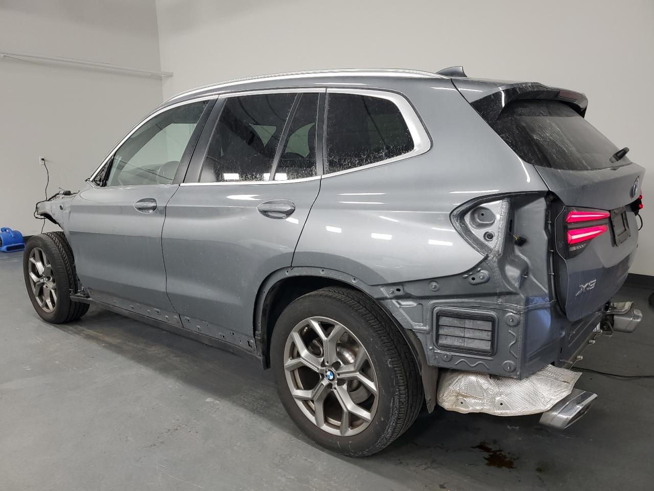 2024 BMW X3 - Image 2