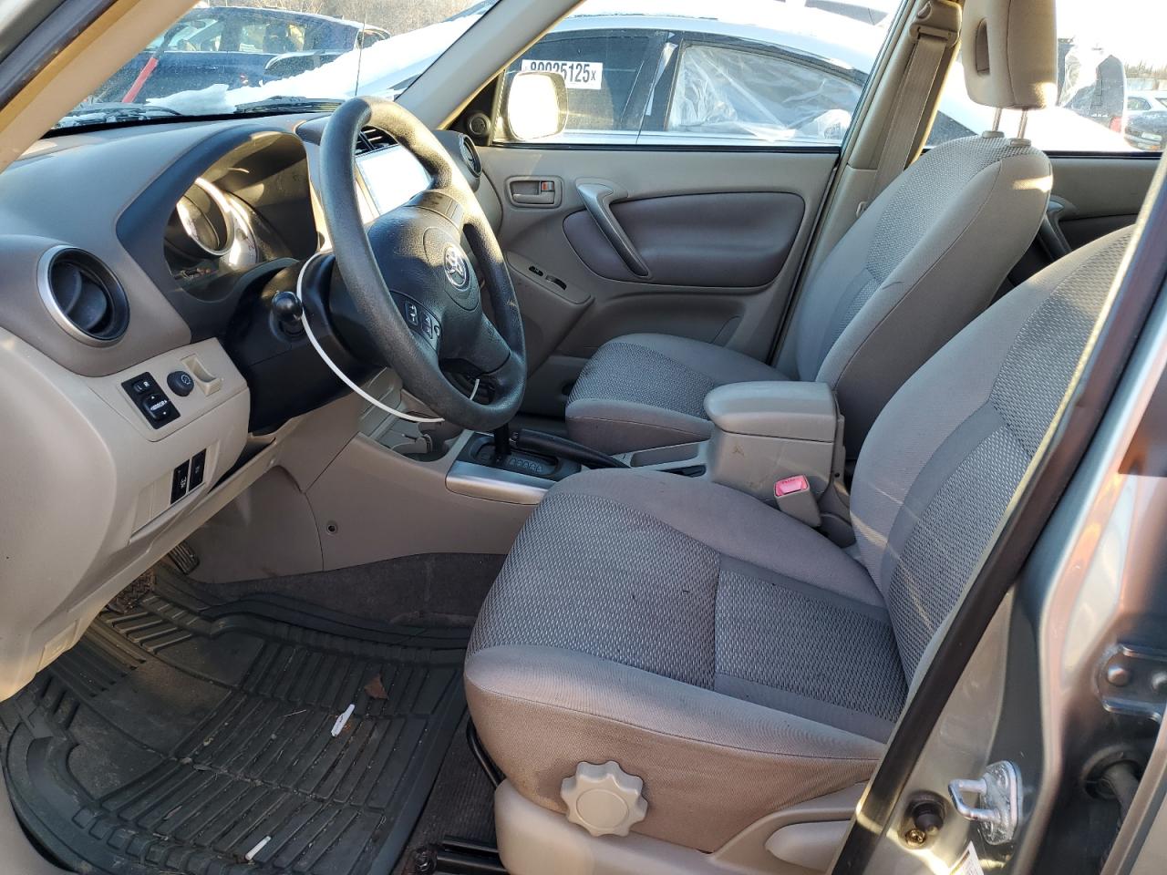 2005 Toyota RAV 4 - Image 7