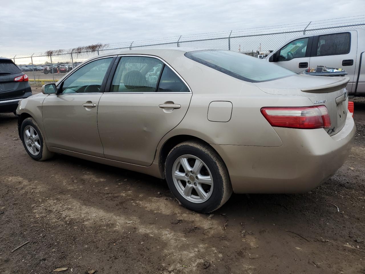 2007 Toyota Camry - Image 2