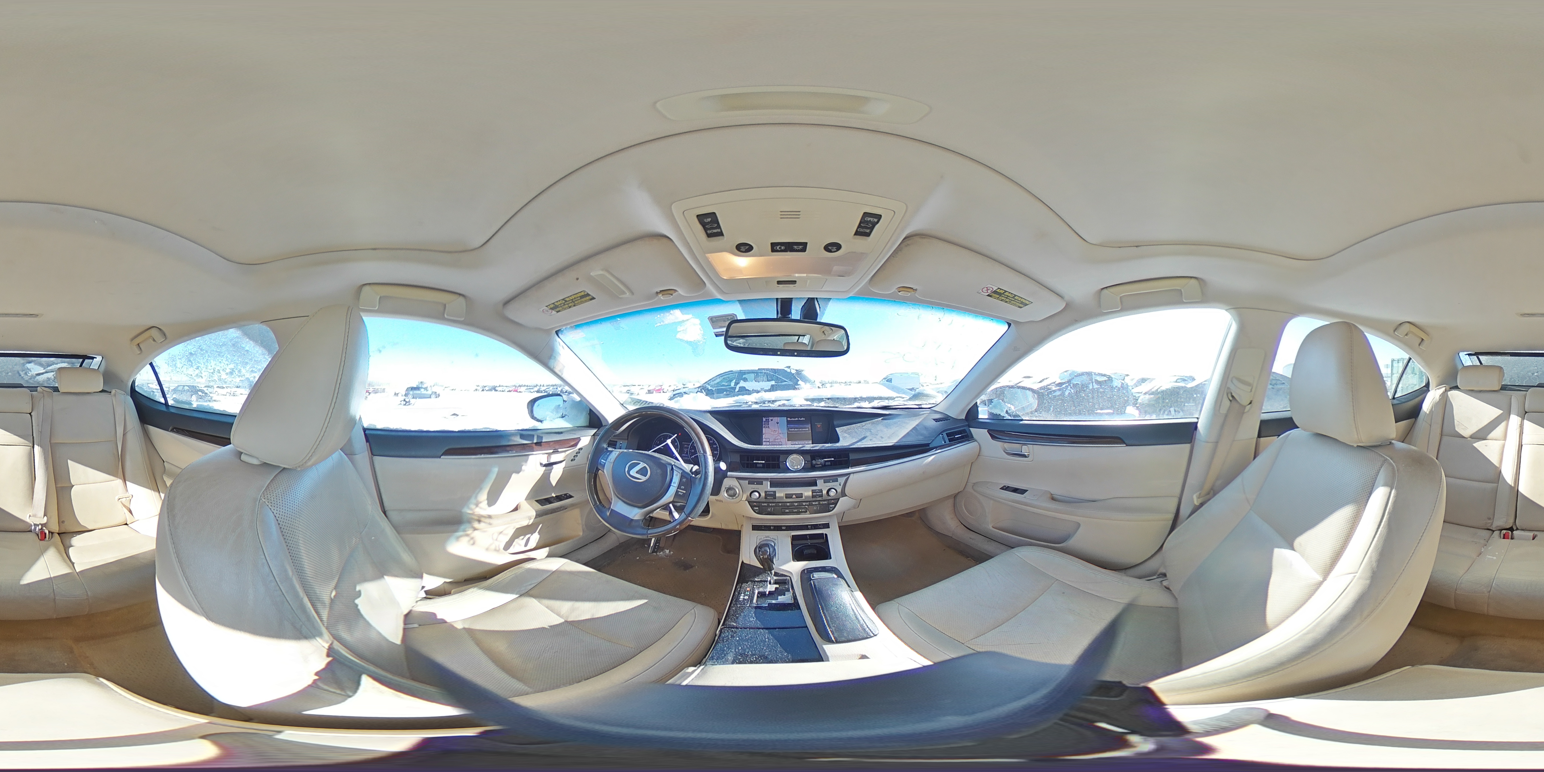 2013 Lexus ES - Image 13