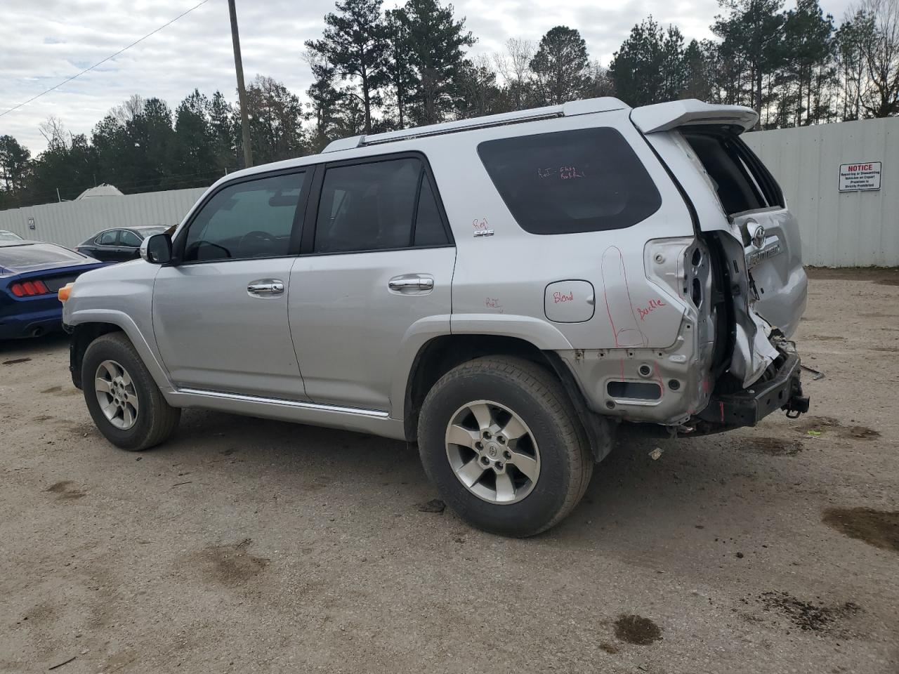 2011 Toyota 4Runner - Image 2