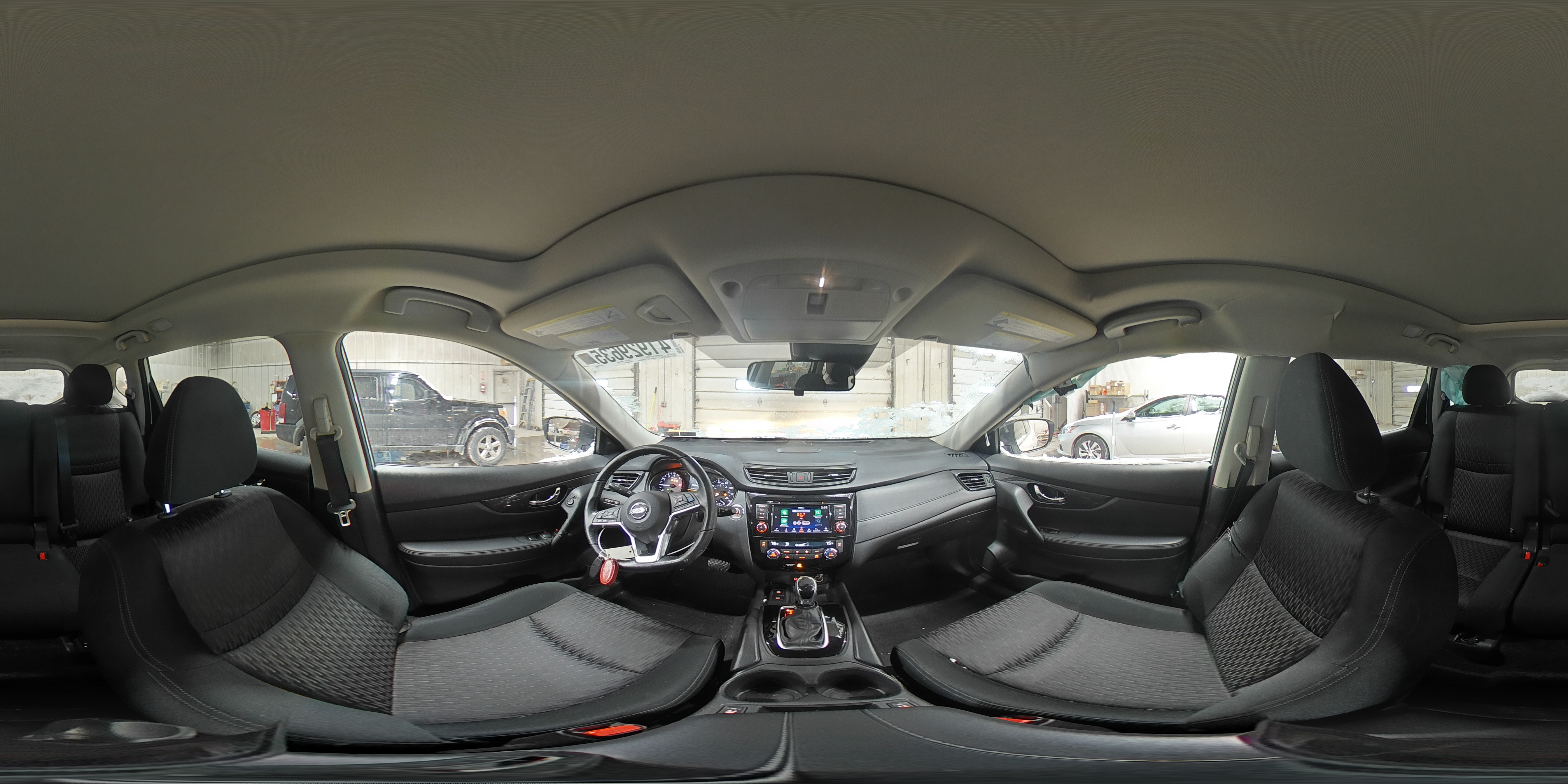 2020 Nissan Rogue - Image 14