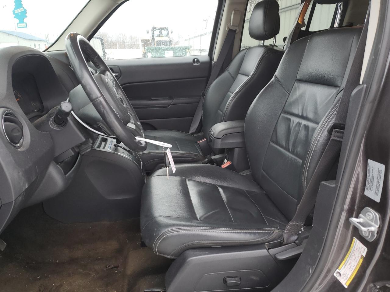 2017 Jeep Liberty (Patriot) - Image 7