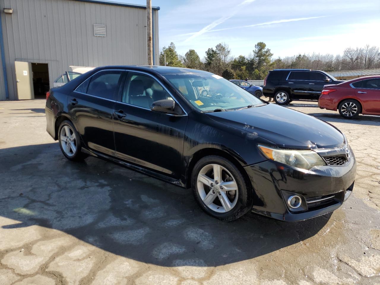 2014 Toyota Camry - Image 4