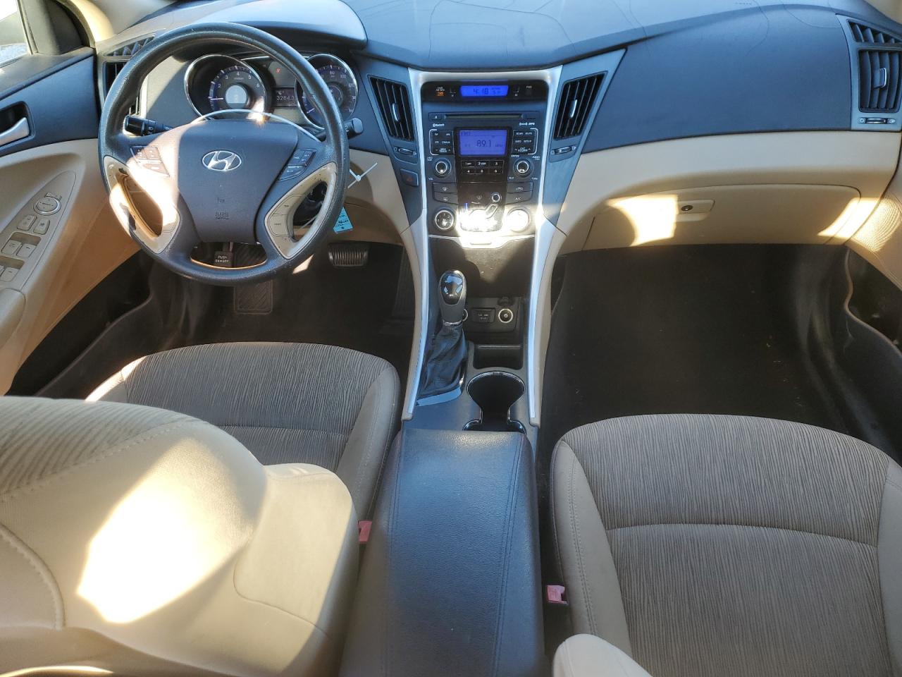 2011 Hyundai Sonata - Image 8